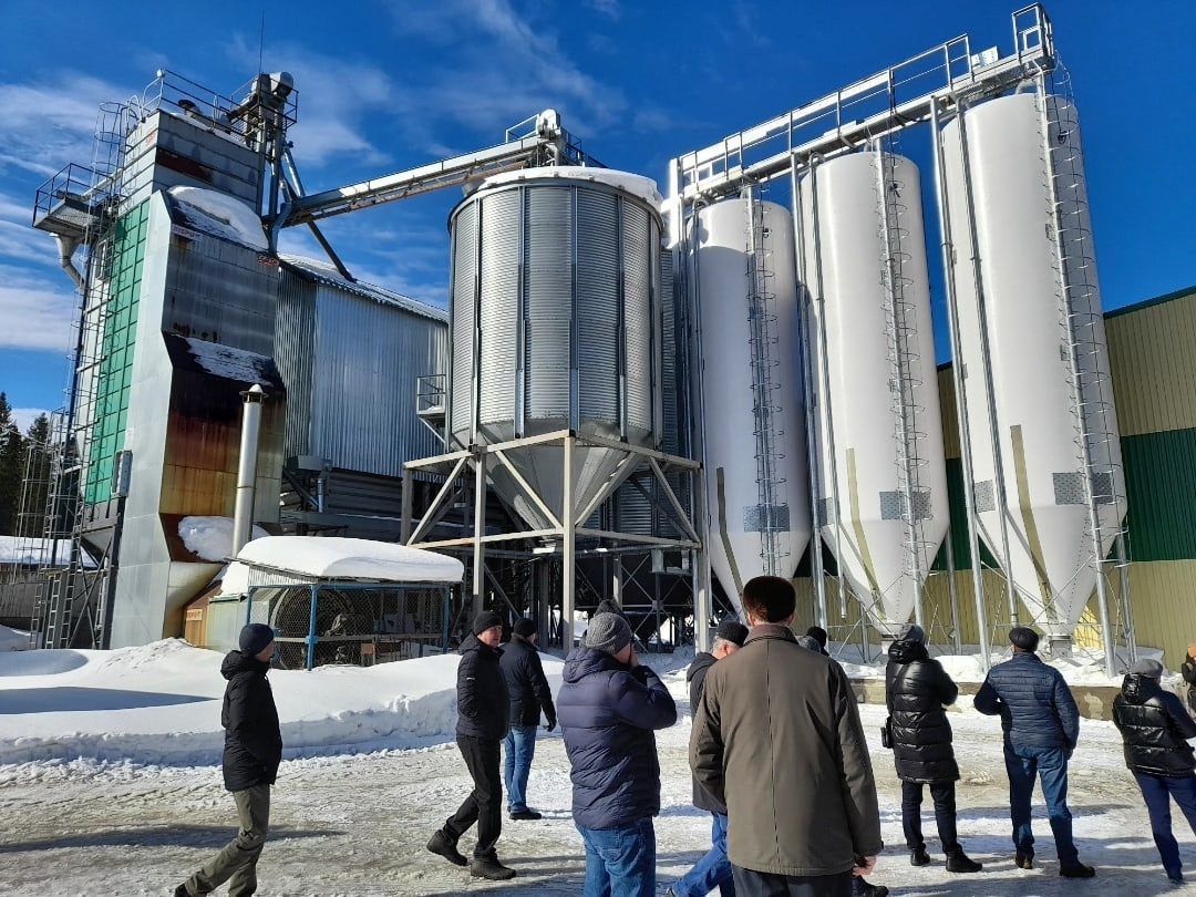 в СПК &quot;Березниковский&quot; открыли комбикормовый завод..